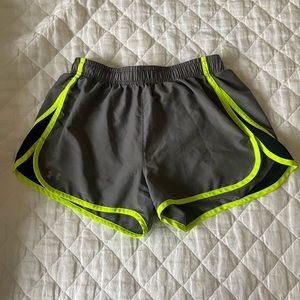 UNDER ARMOUR running shorts